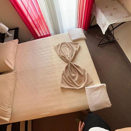 Buneci Apartment 地拉那 外观 照片